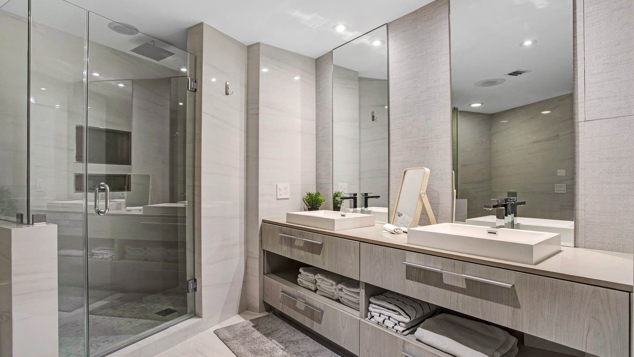 Photo of Bathroom in Hallandale Beach