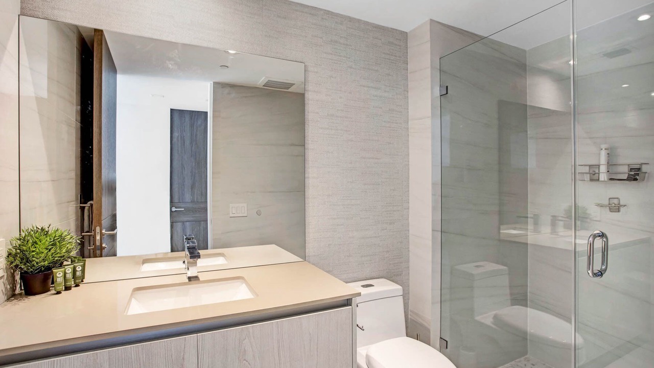 Photo of Bathroom in Hallandale Beach