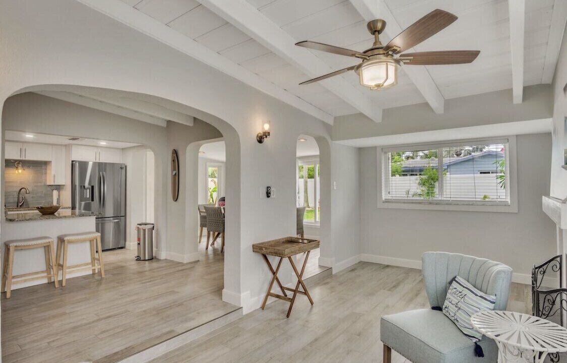Photo of Livingroom in Redington Beach