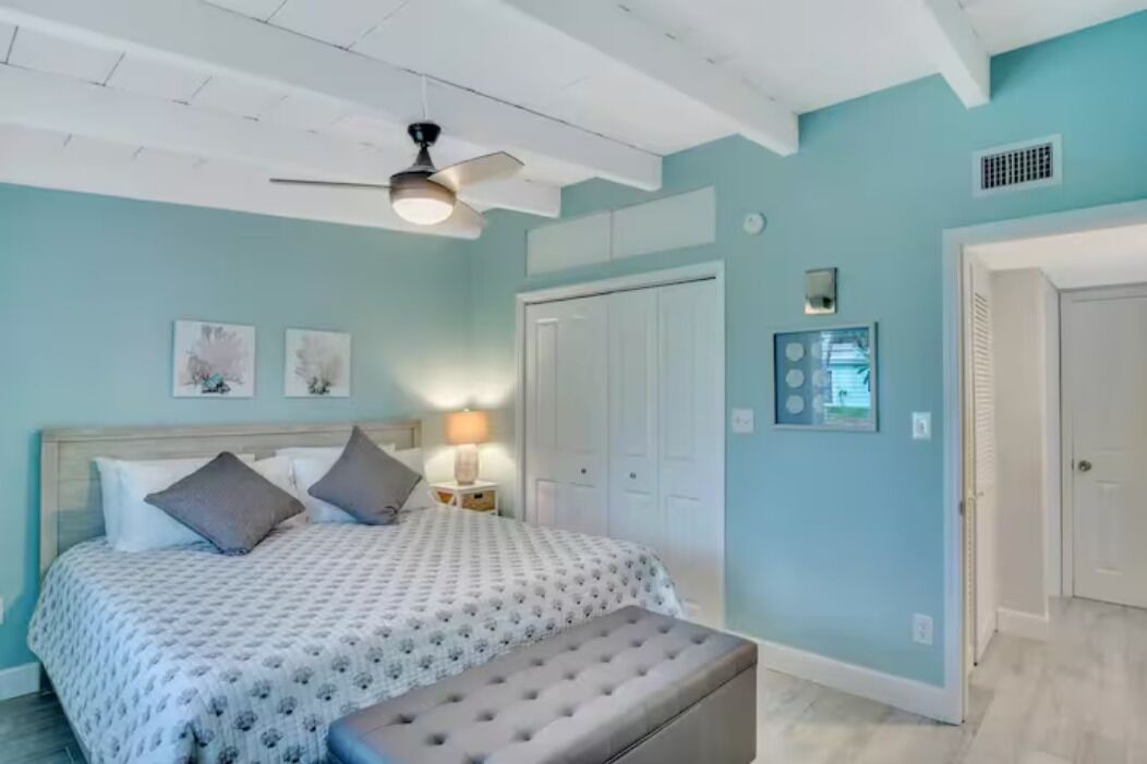 Photo of Bedroom in Redington Beach