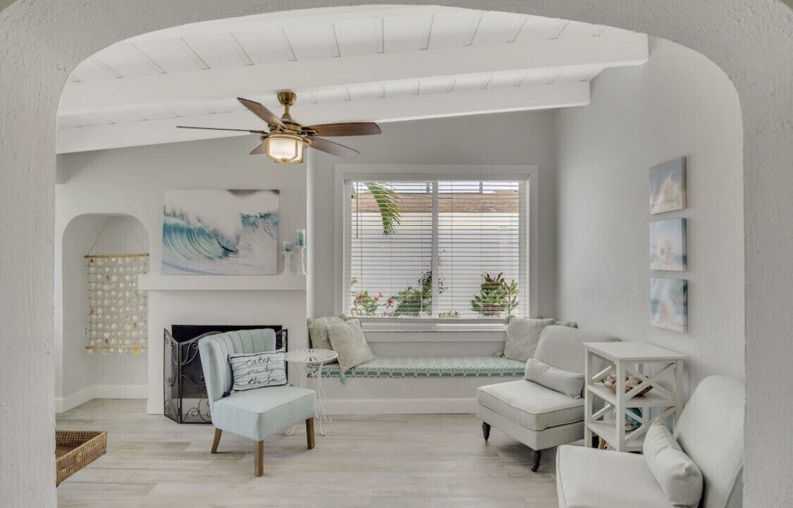 Photo of Livingroom in Redington Beach