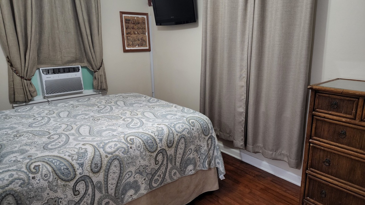Photo of Bedroom in Pensacola