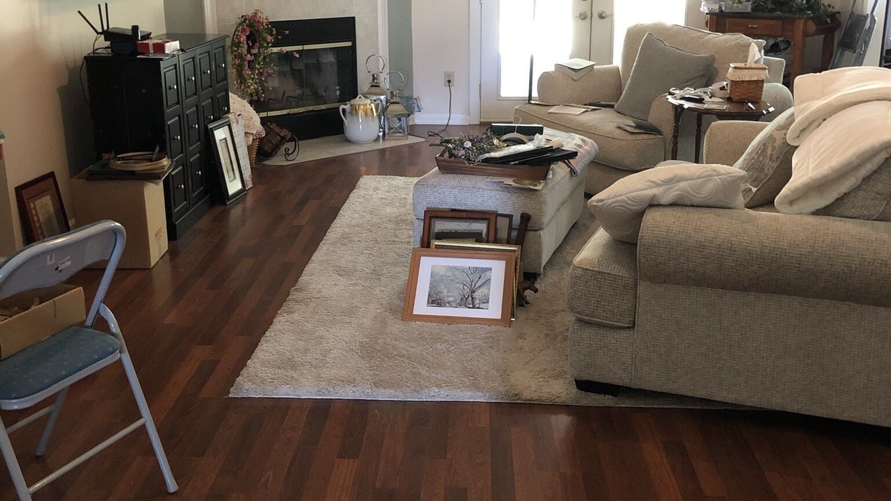 Photo of Livingroom in Sandalwood