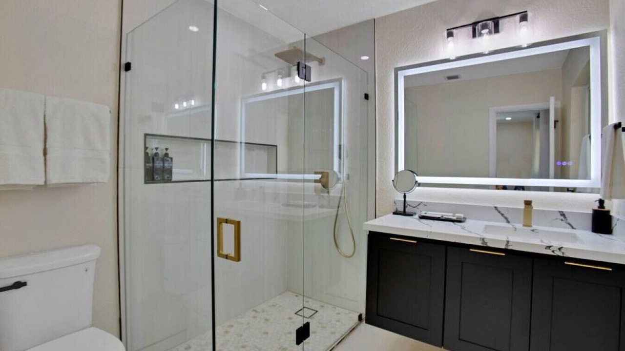 Photo of Bathroom in Pembroke Pines