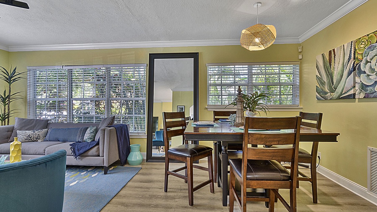 Photo of Others in Poinsettia Heights