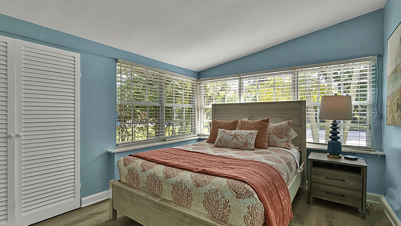 Photo of Bedroom in Poinsettia Heights