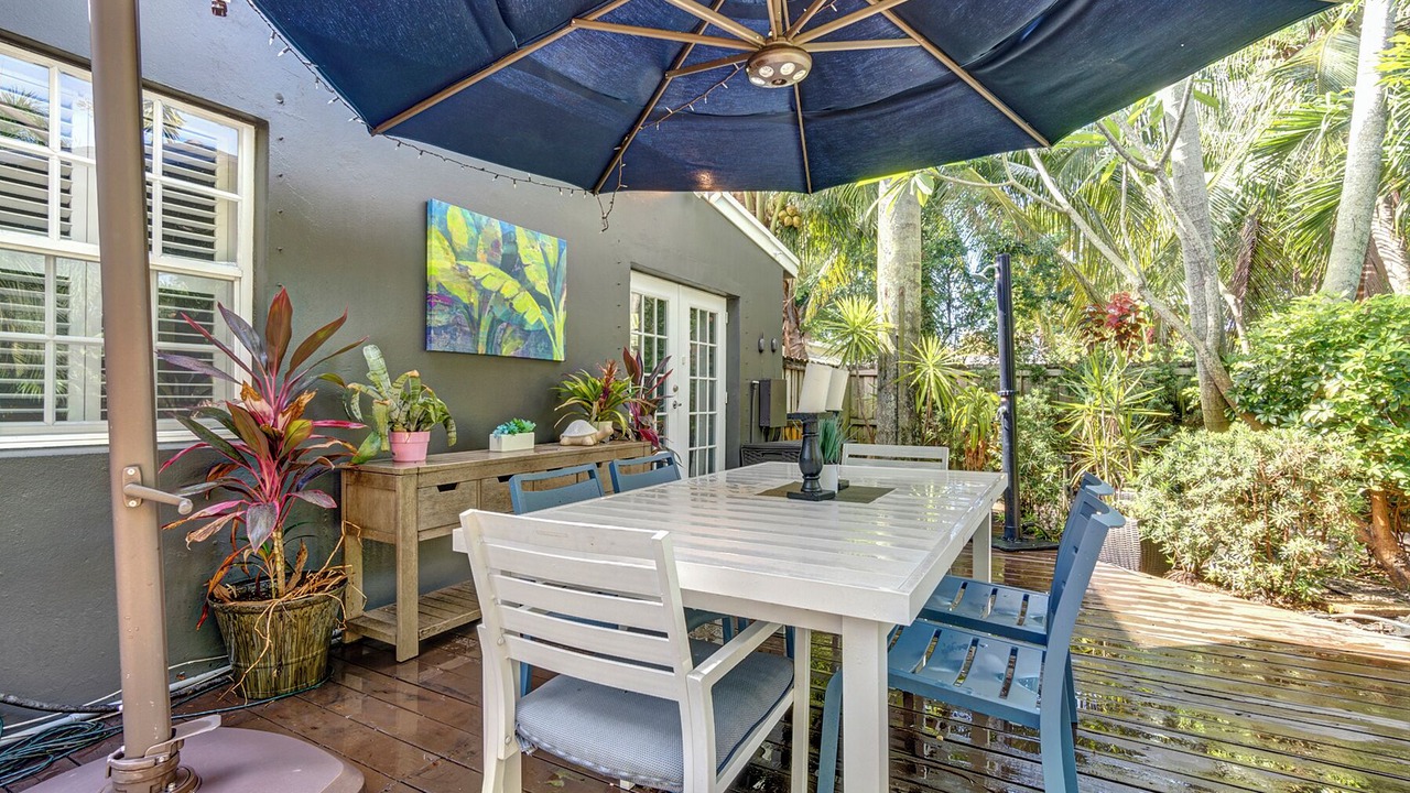 Photo of Outdoor in Poinsettia Heights