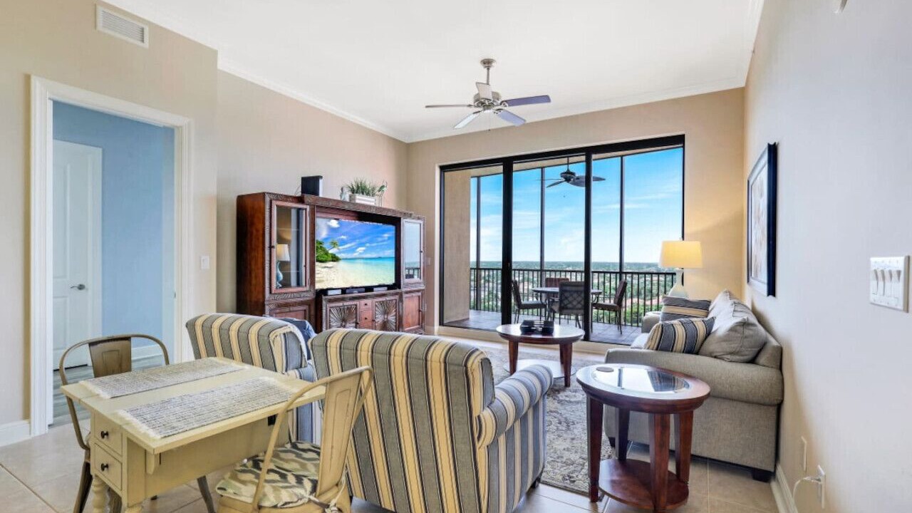Photo of Livingroom in Cape Harbour
