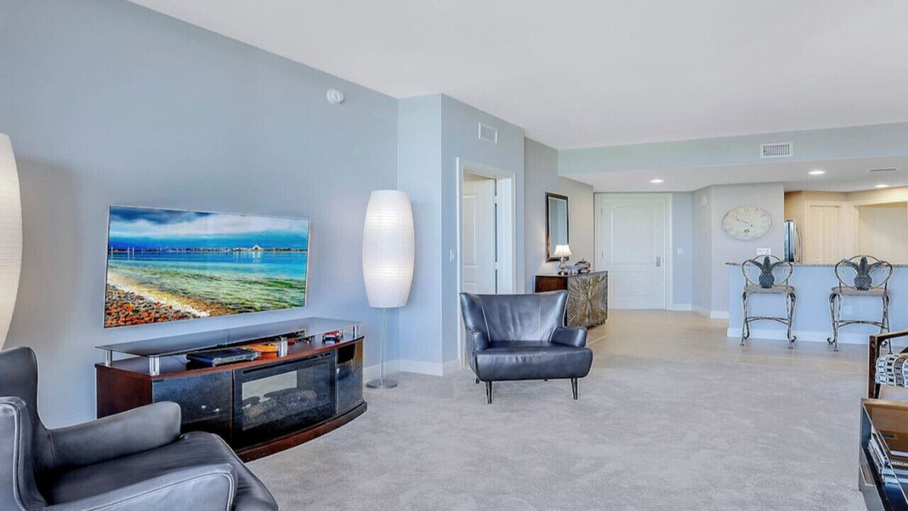 Photo of Livingroom in Cape Harbour