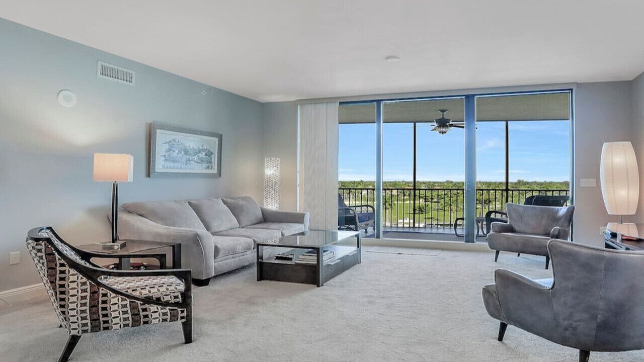 Photo of Livingroom in Cape Harbour
