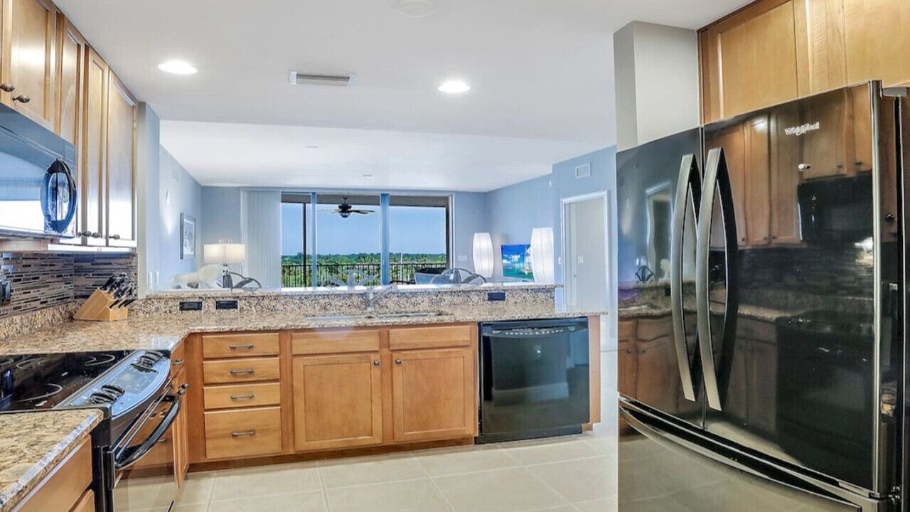 Photo of Kitchen in Cape Harbour