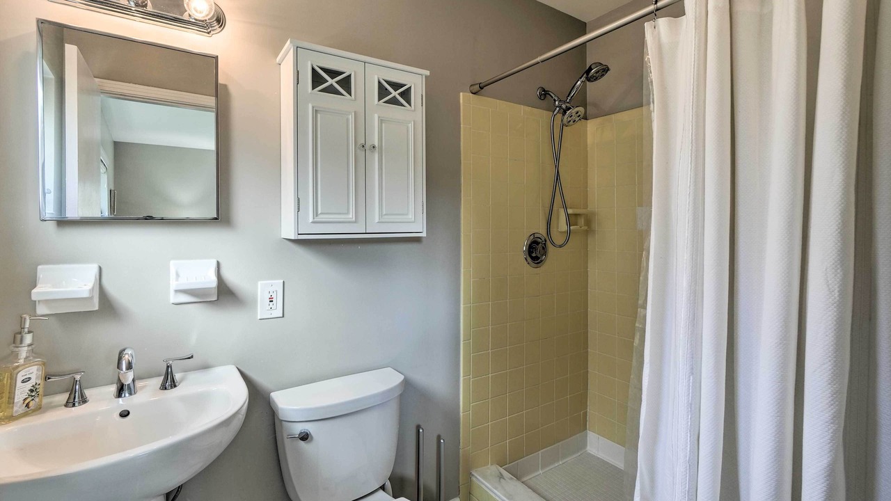 Photo of Bathroom in Bay Crest Park