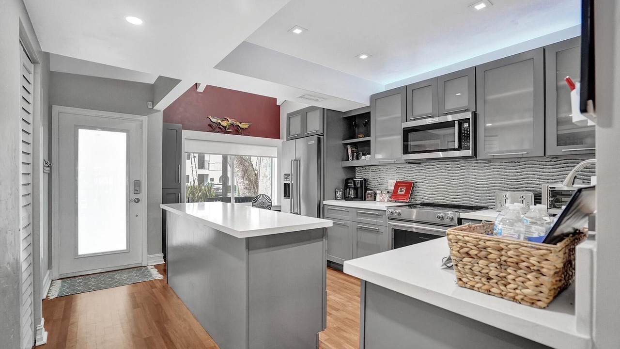 Photo of Kitchen in Colee Hammock