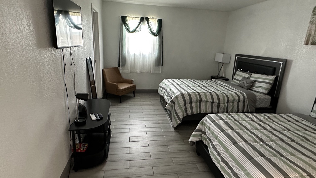 Photo of Bedroom in Oak Ridge