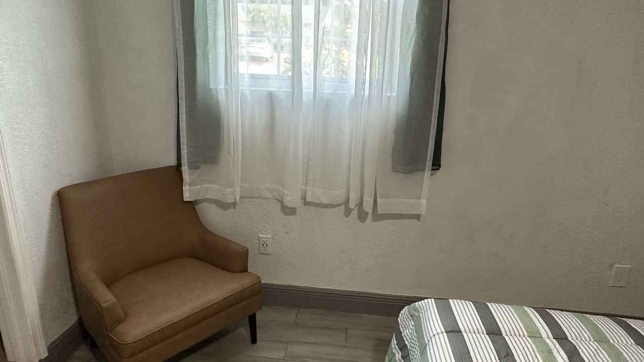 Photo of Bedroom in Oak Ridge