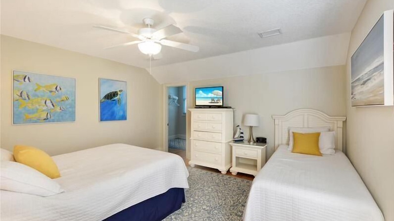 Photo of Bedroom in Jekyll Island