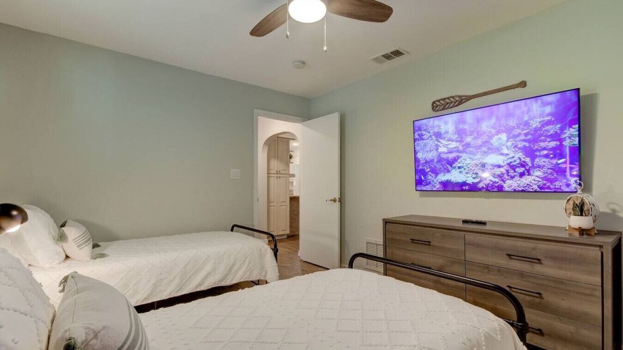 Photo of Bedroom in Tarpon Springs