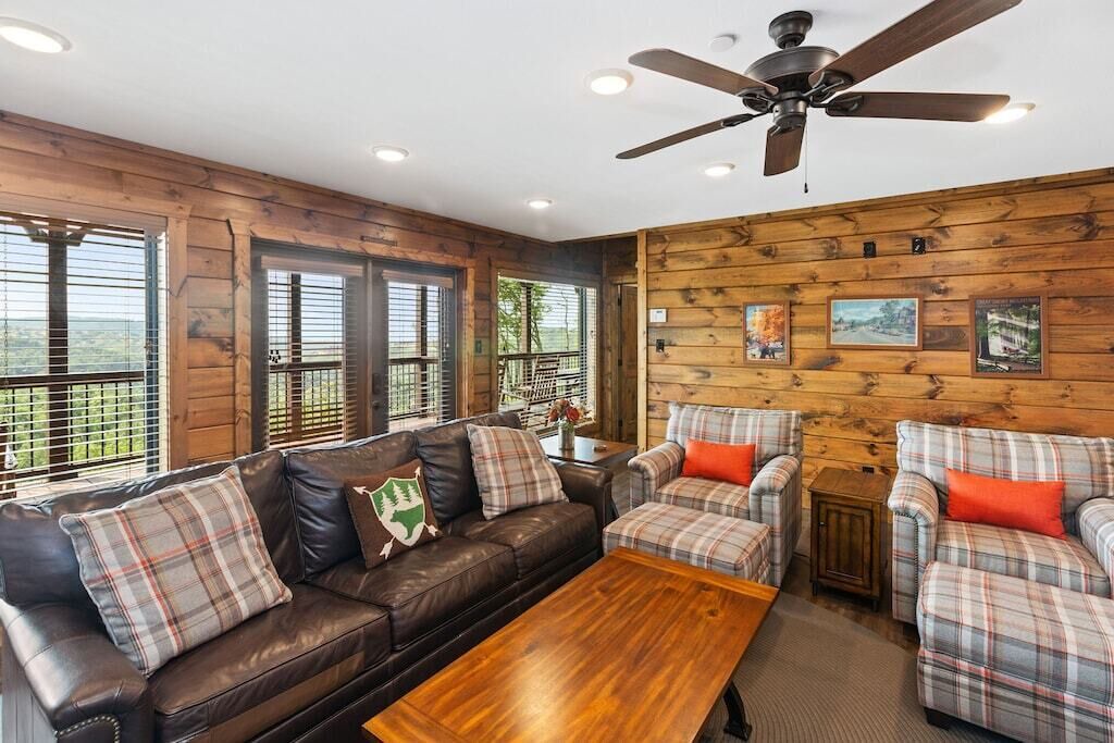 Photo of Livingroom in Gatlinburg