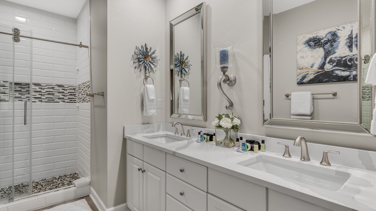 Photo of Bathroom in Emerald Waters Village