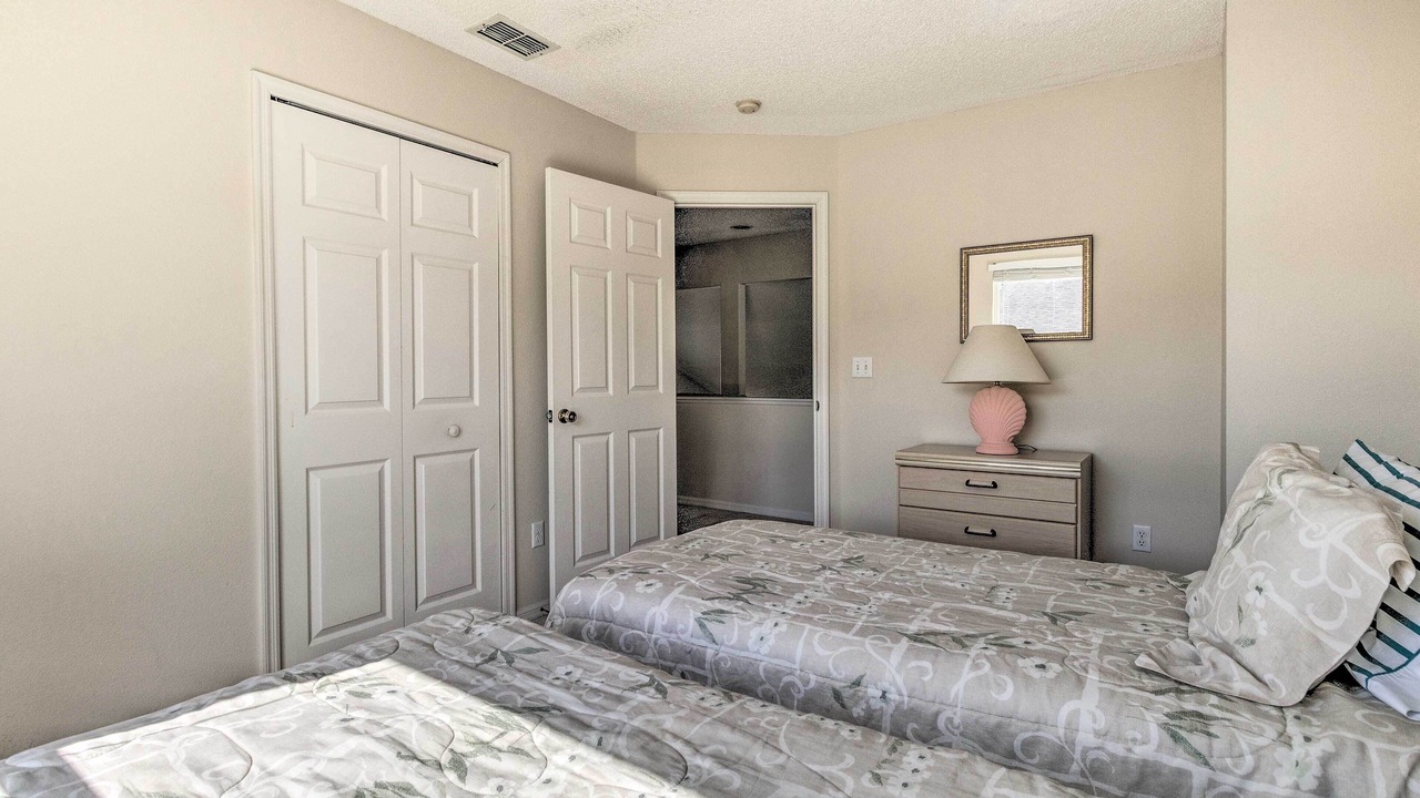 Photo of Bedroom in Lindfields