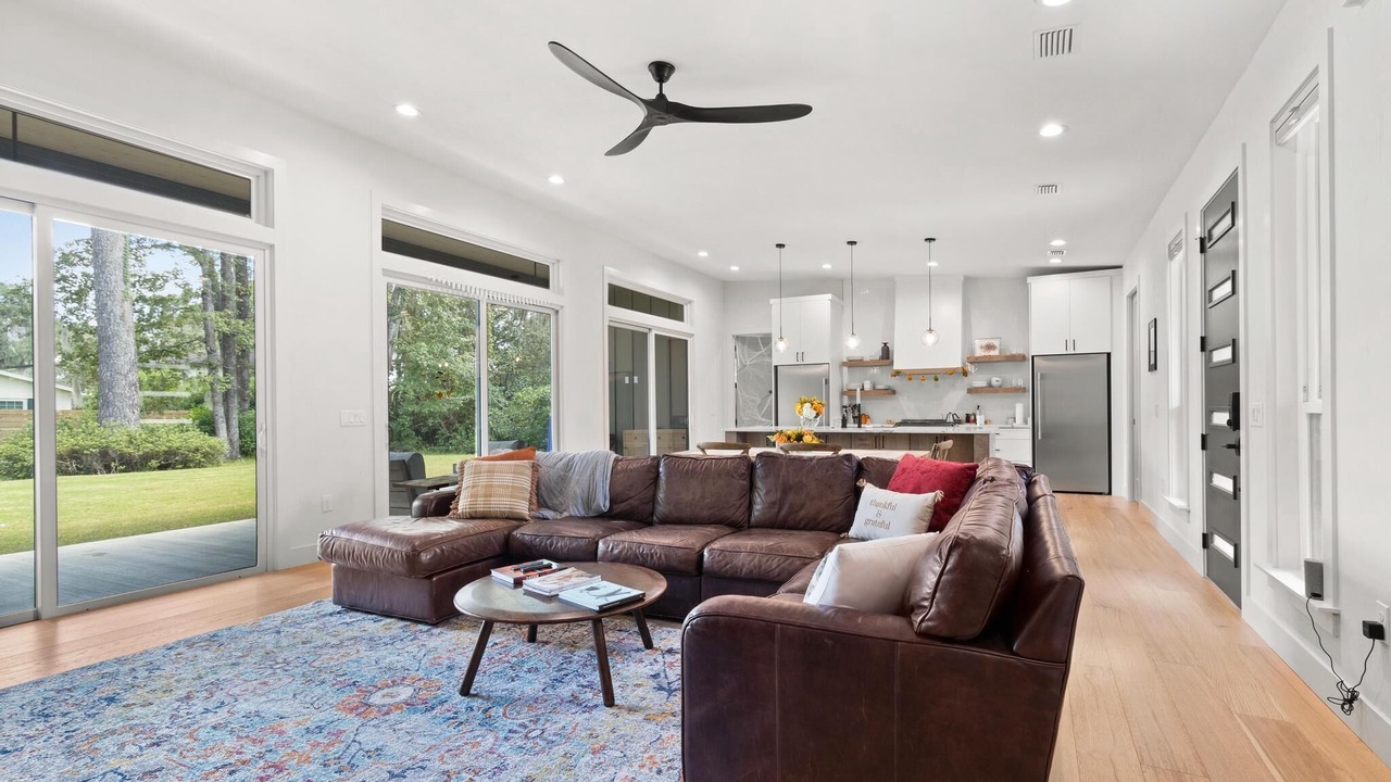 Photo of Livingroom in Gainesville