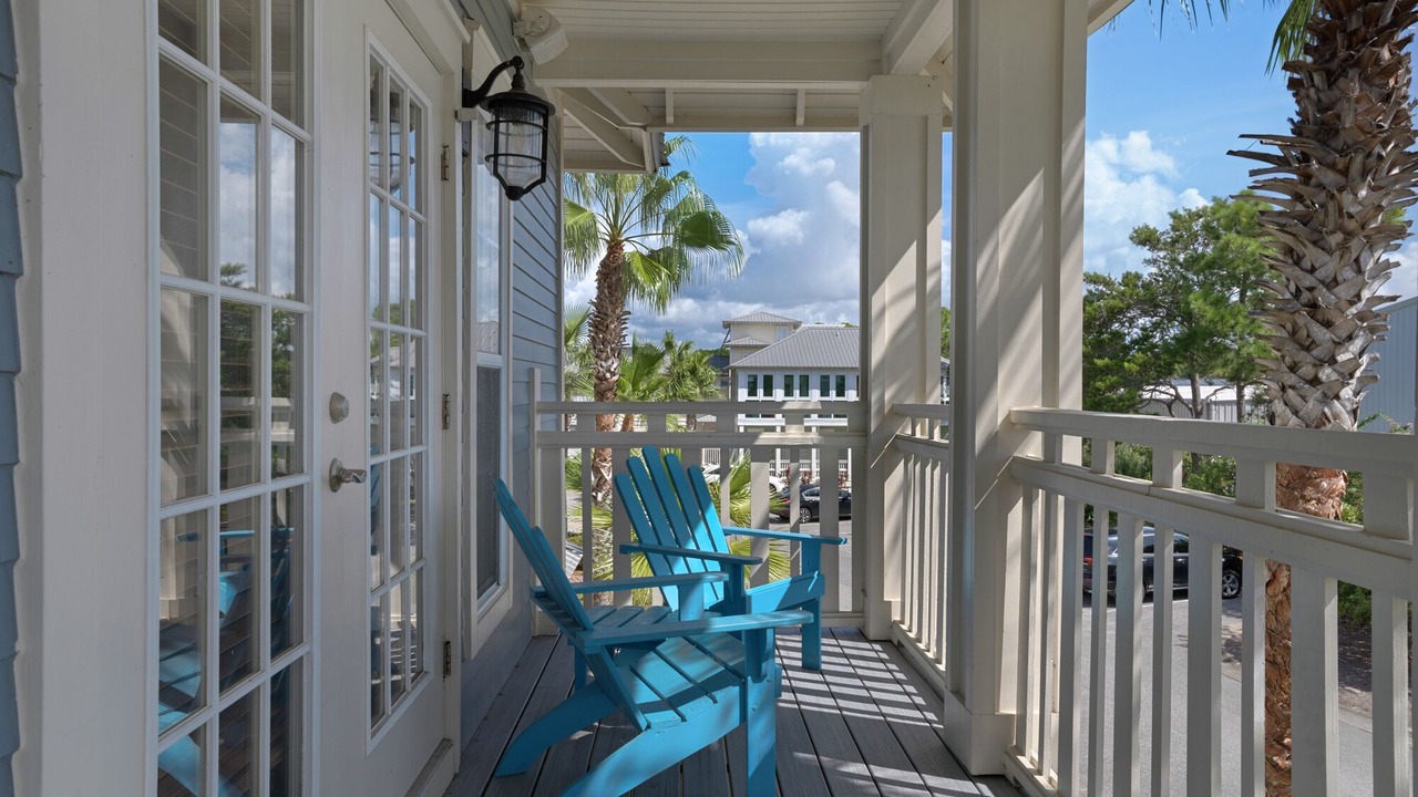 Photo of Patio Balcony in Emerald Waters Village