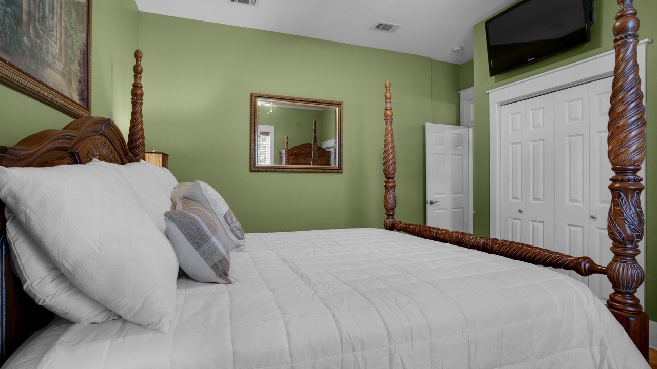 Photo of Bathroom in Emerald Waters Village