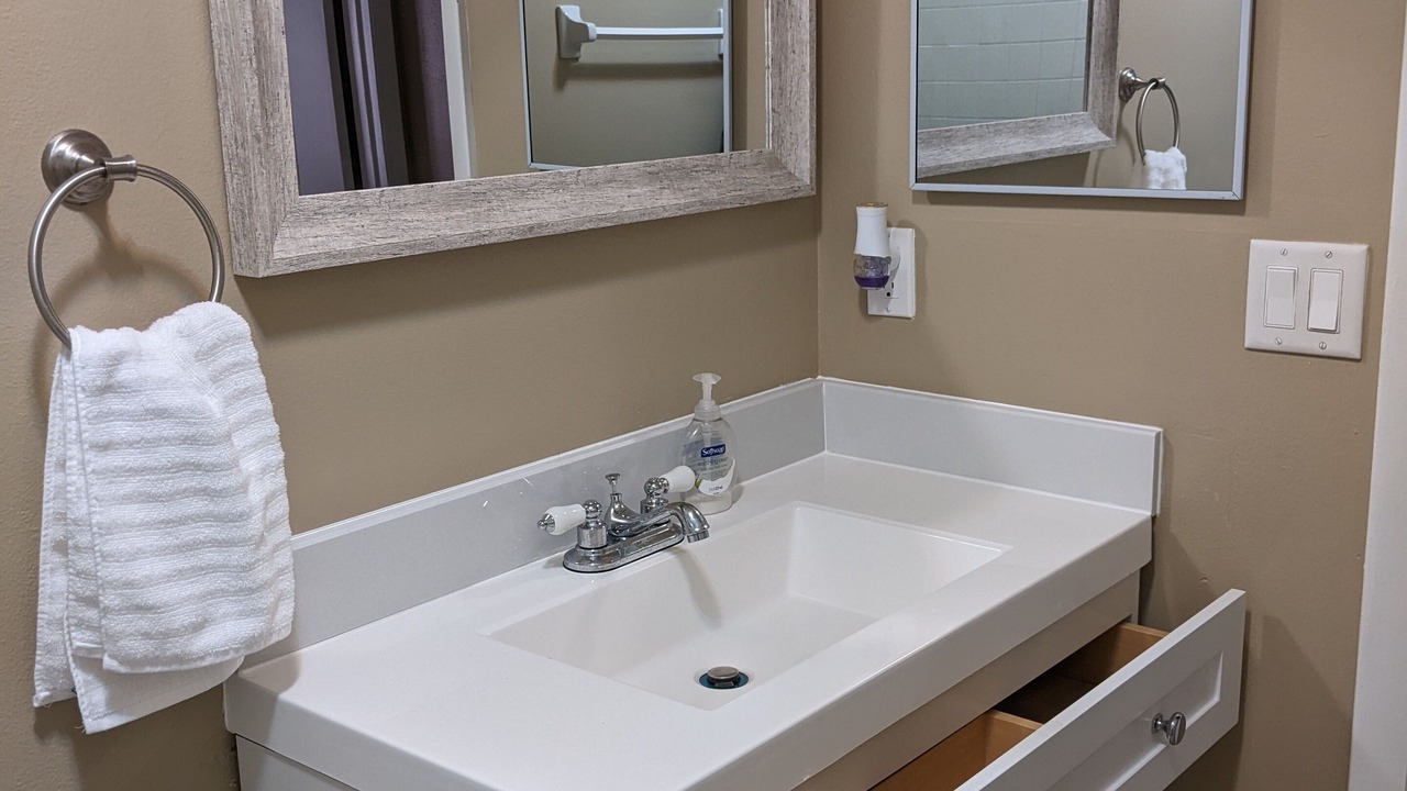 Photo of Bathroom in Goldenrod