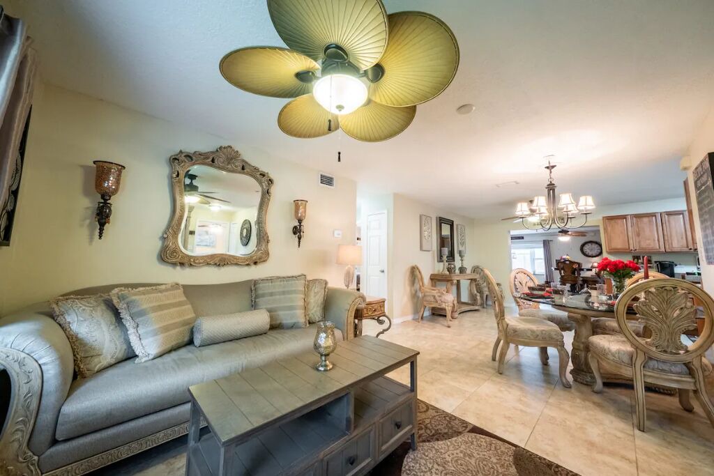 Photo of Livingroom in Tropic