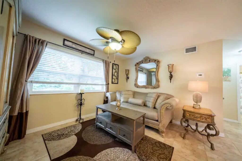 Photo of Livingroom in Tropic