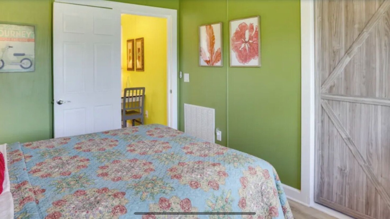 Photo of Bedroom in Apalachicola