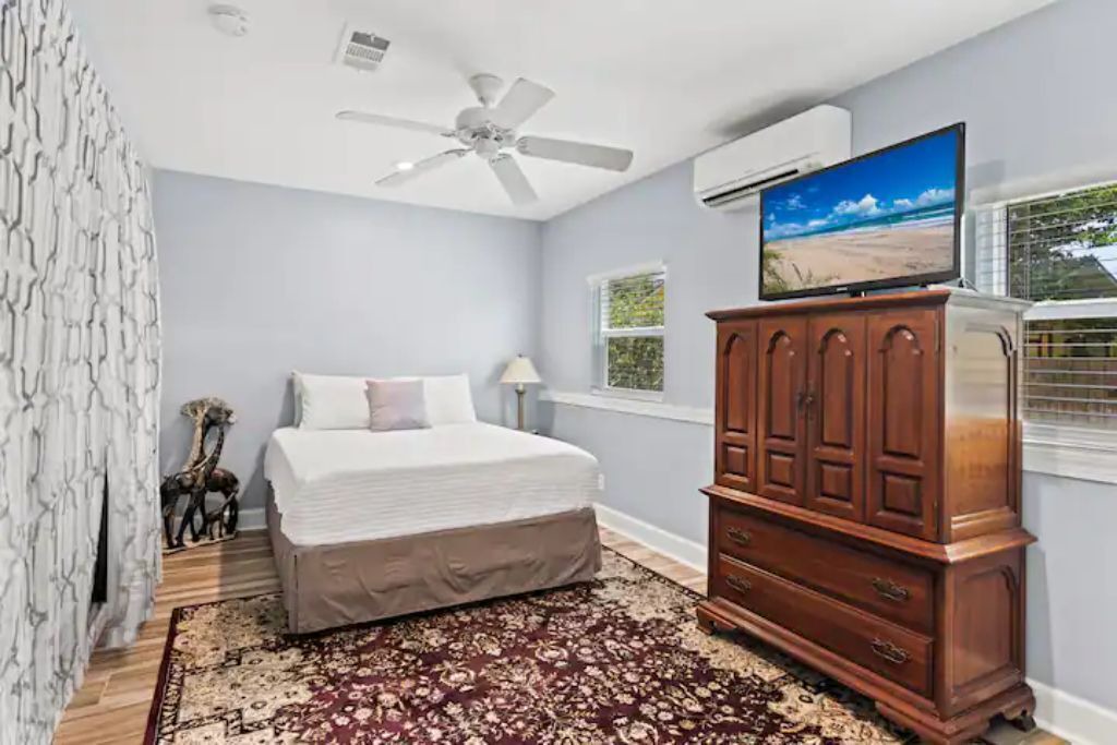 Photo of Bedroom in Florida Ridge