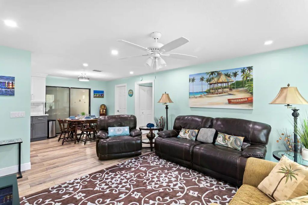 Photo of Livingroom in Florida Ridge