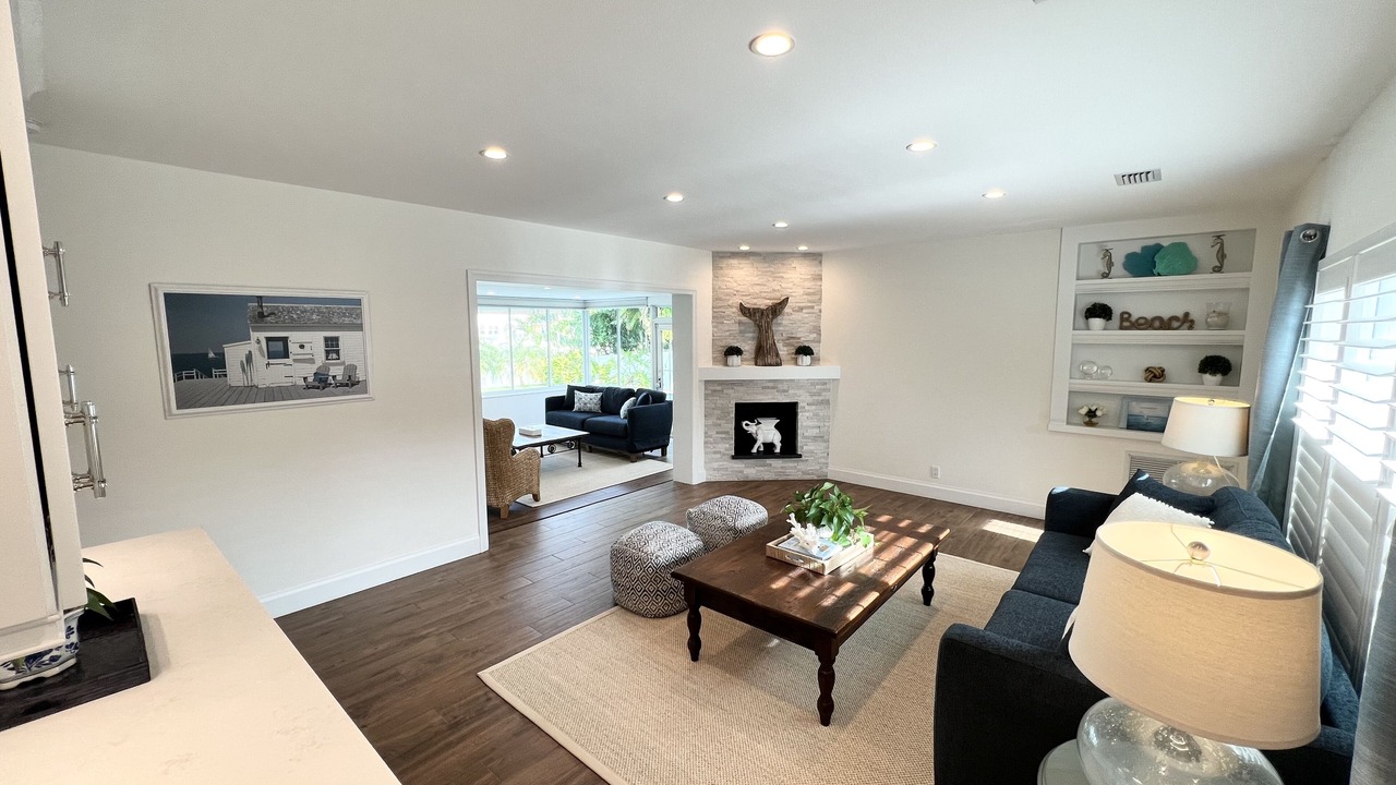 Photo of Livingroom in Poinsettia Heights