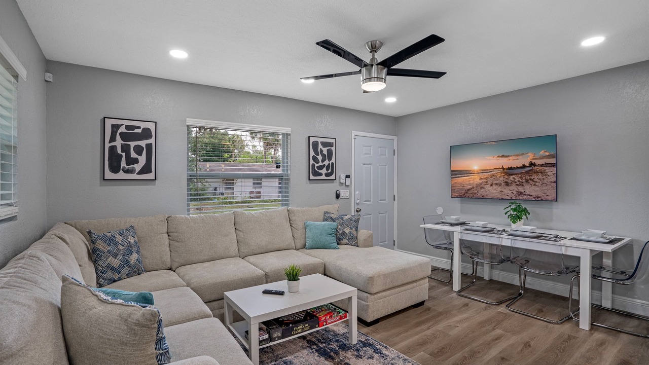 Photo of Livingroom in Sulphur Springs