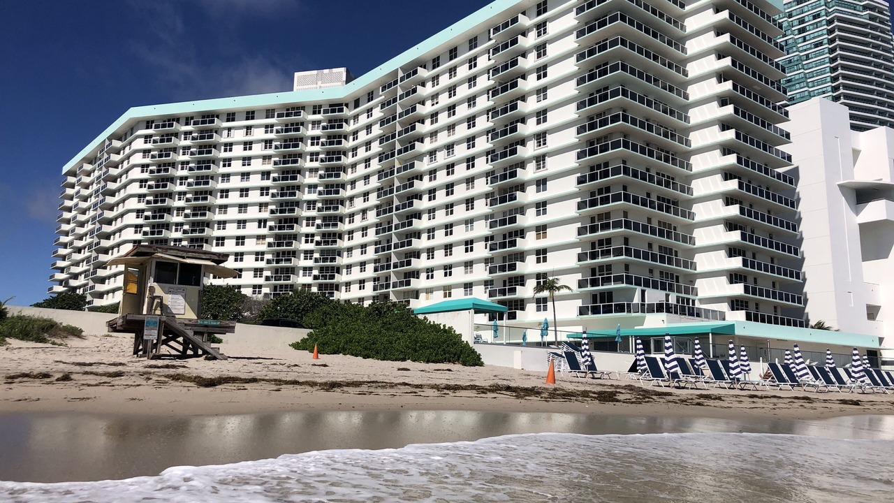 Photo of Outdoor in Hallandale Beach