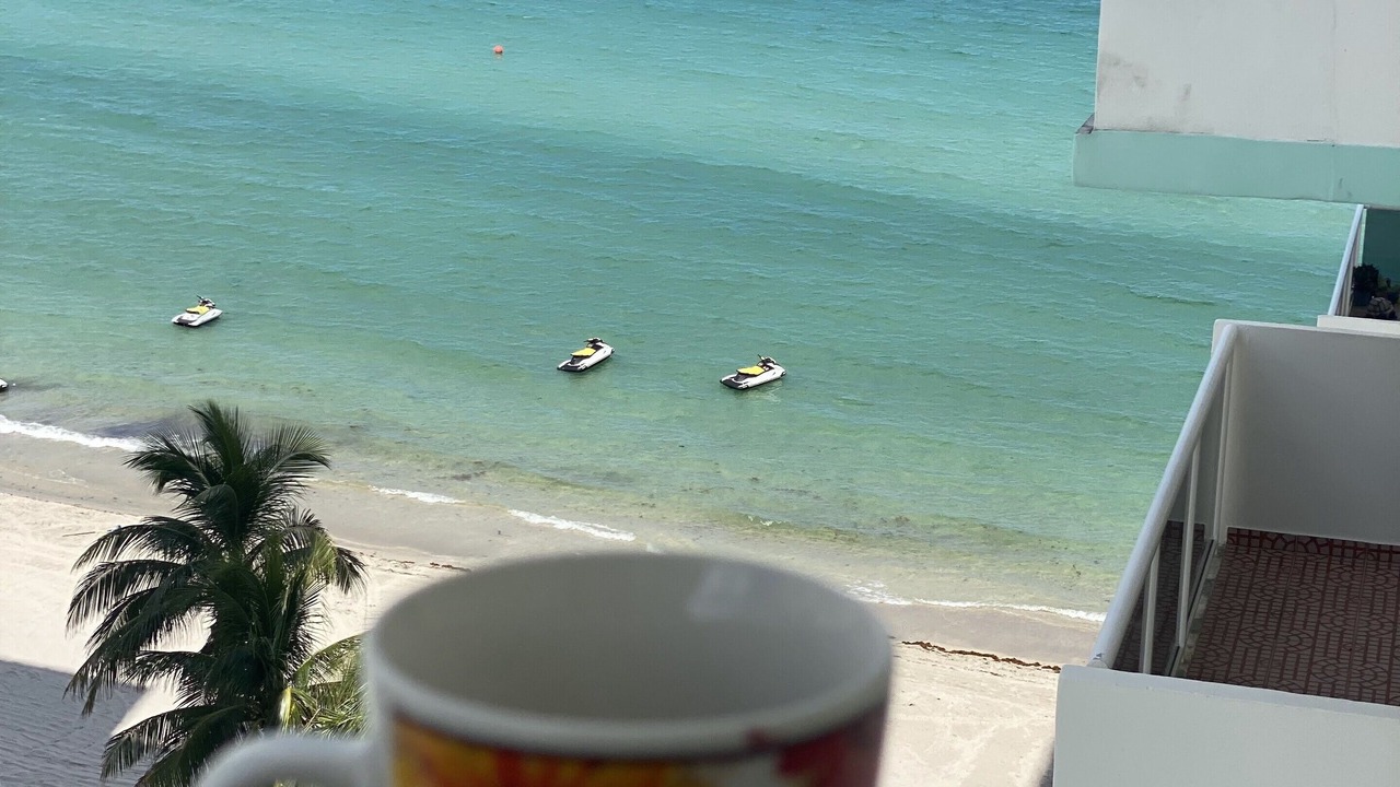 Photo of Outdoor in Hallandale Beach