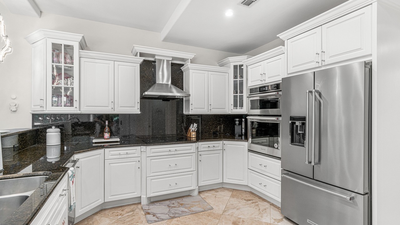 Photo of Kitchen in Lauderdale-by-the-Sea