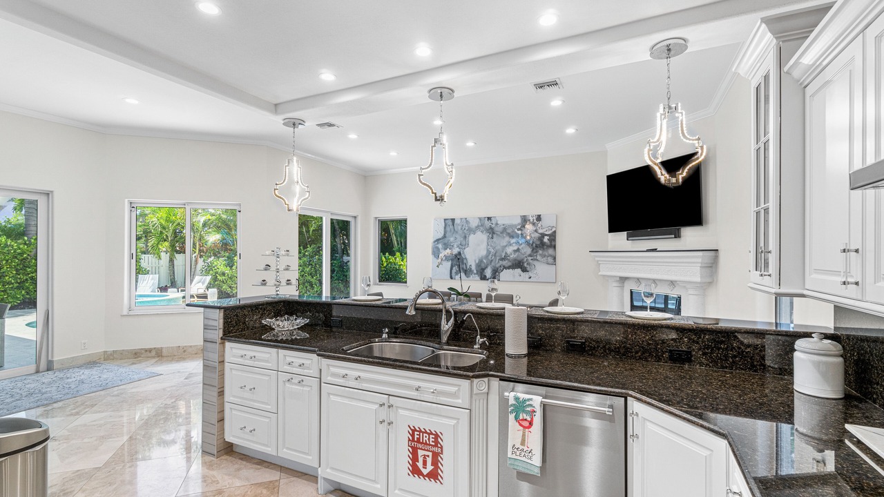 Photo of Kitchen in Lauderdale-by-the-Sea