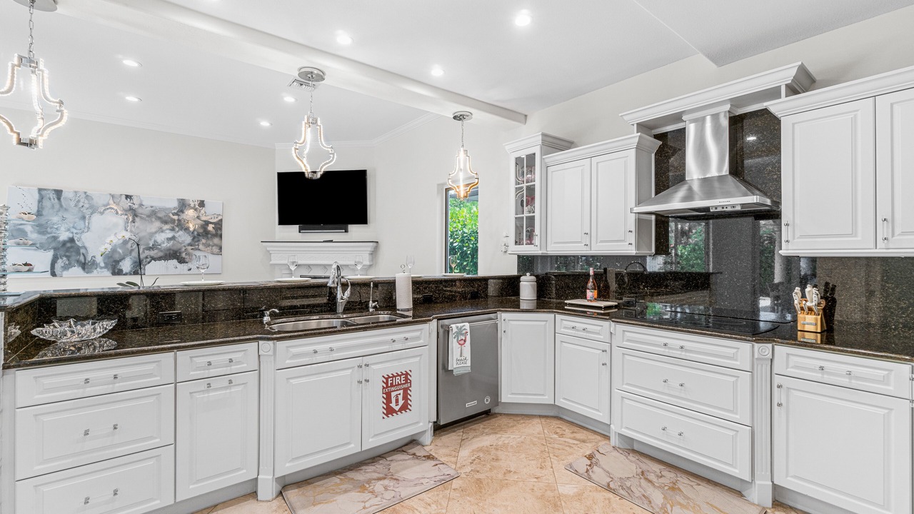 Photo of Kitchen in Lauderdale-by-the-Sea