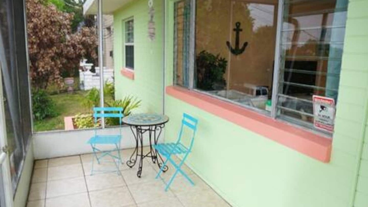 Photo of Outdoor in Smith's Memento