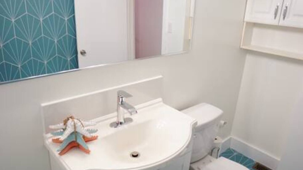 Photo of Bathroom in Smith's Memento