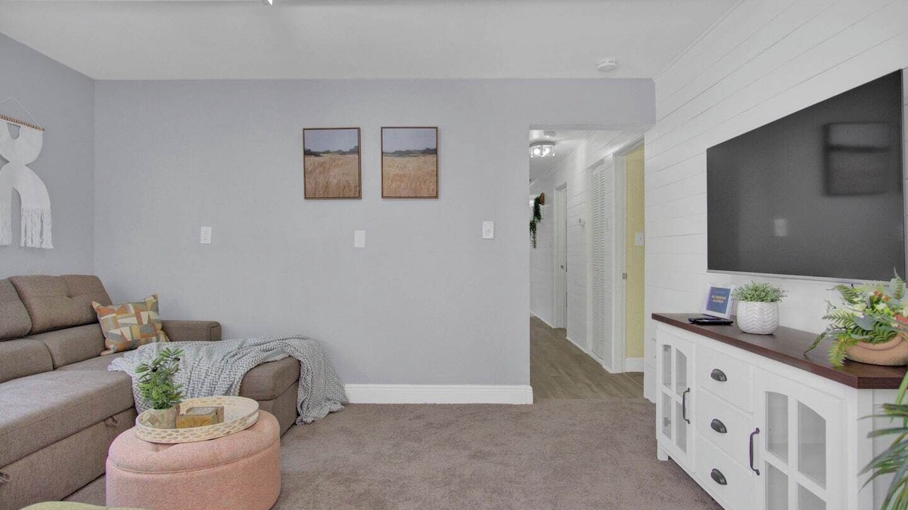 Photo of Bedroom in Riverside Heights
