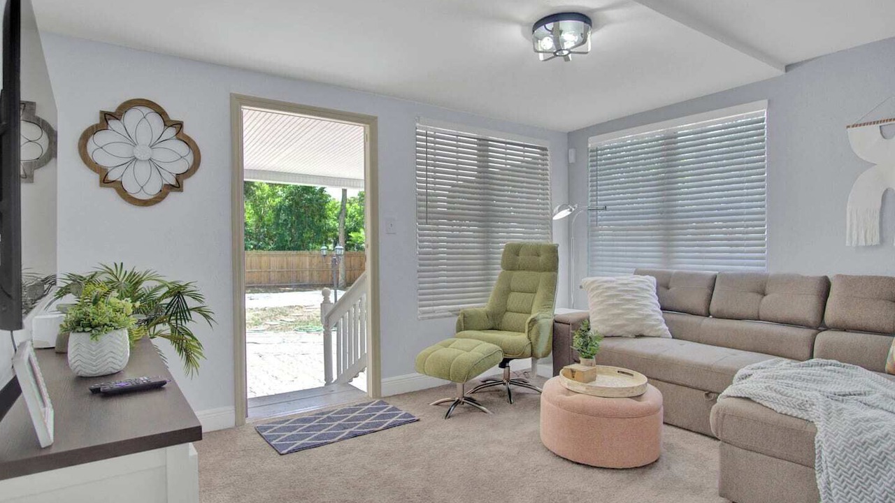 Photo of Bedroom in Tampa Heights