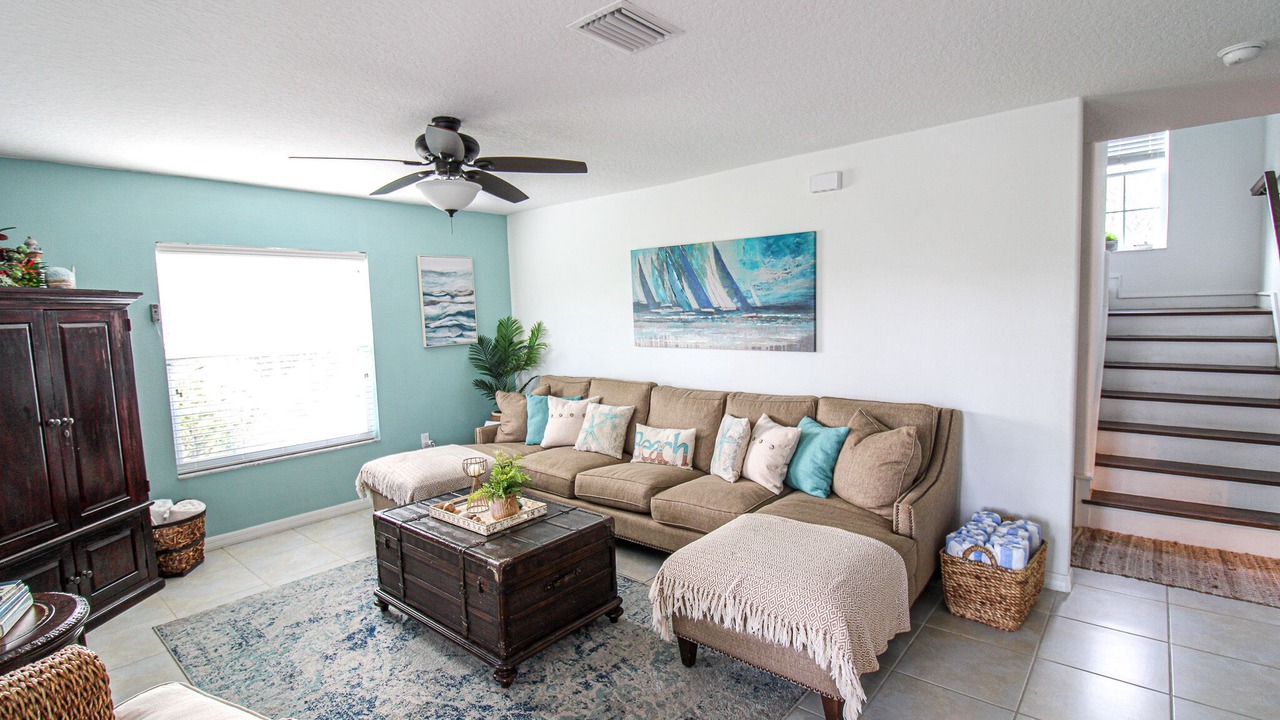 Photo of Livingroom in Marineland Acres