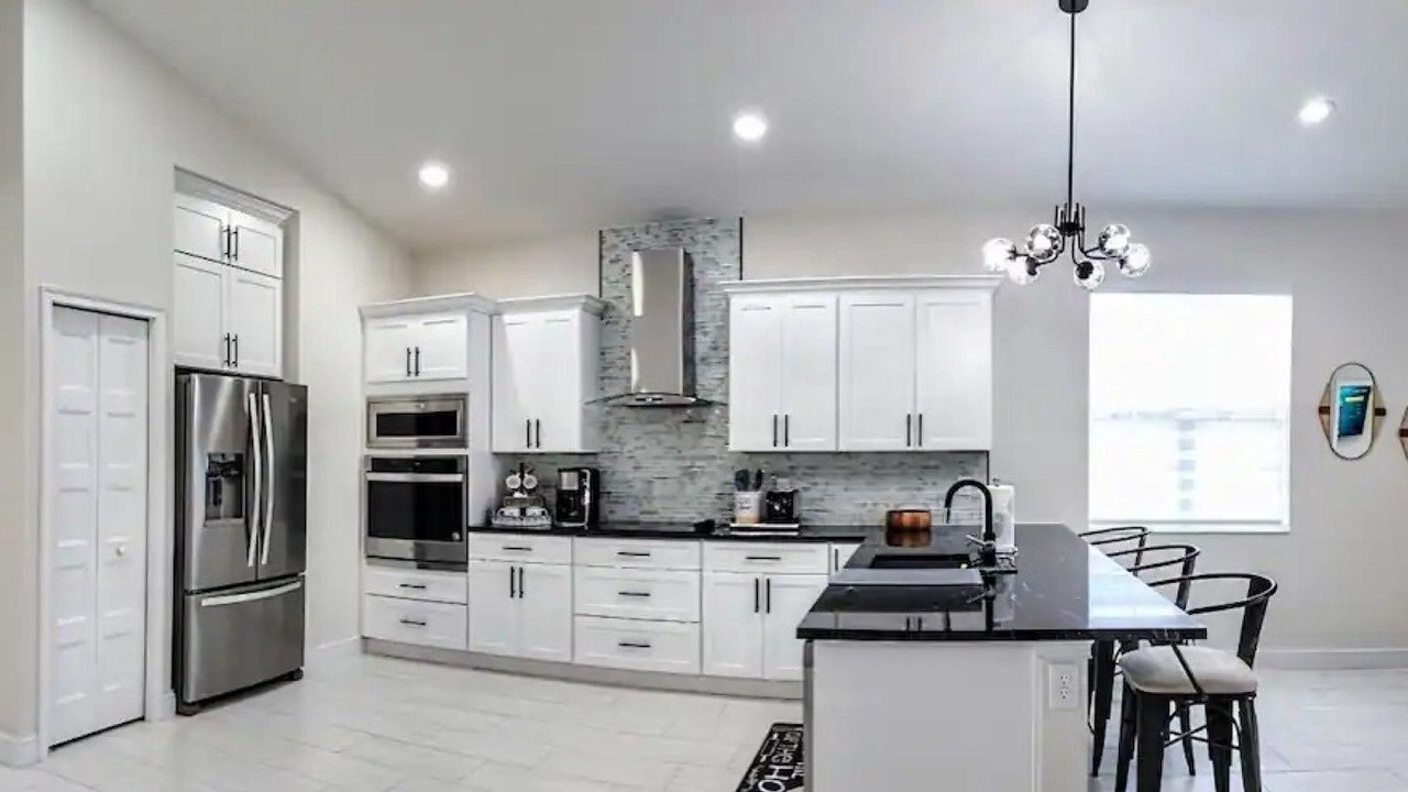 Photo of Kitchen in Pinecrest West Park