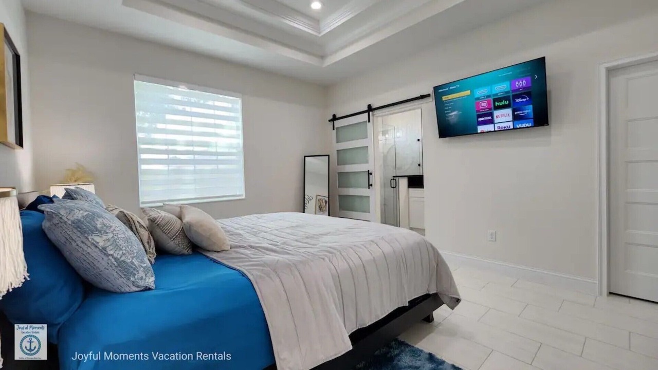 Photo of Bedroom in Pinecrest West Park