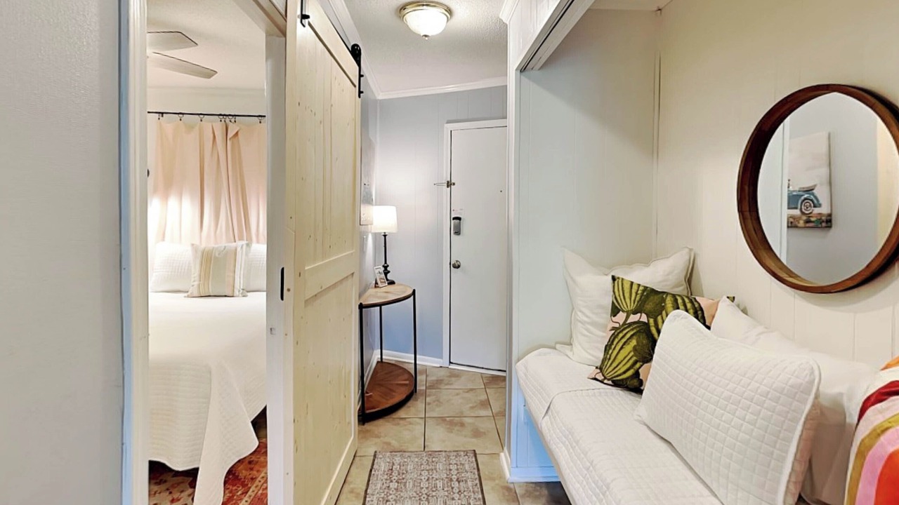 Photo of Bedroom in Tybee Island