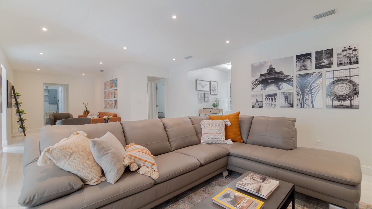 Photo of Livingroom in South Miami