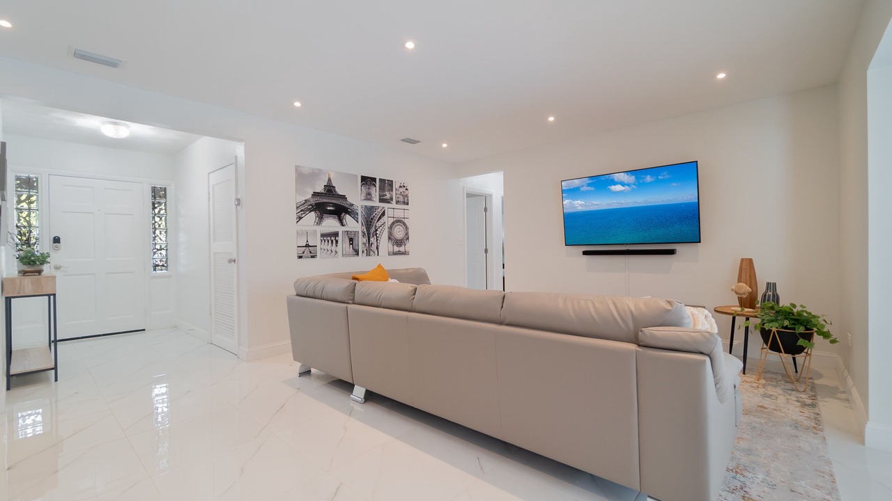 Photo of Livingroom in South Miami